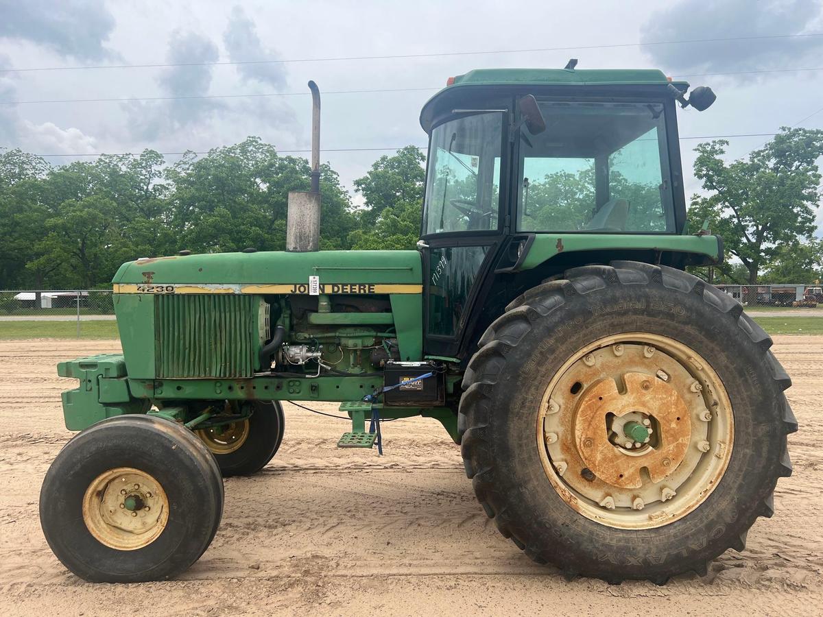 JOHN DEERE 4230 TRACTOR