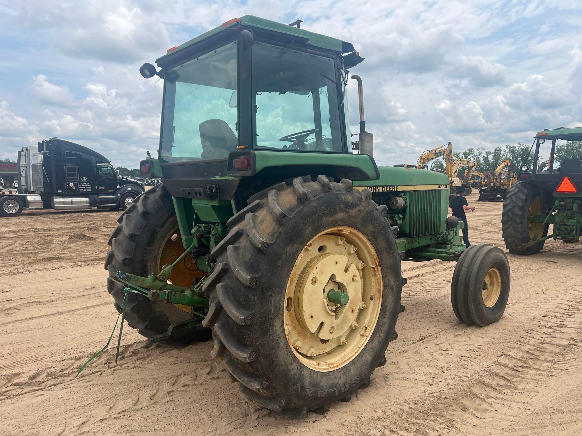 JOHN DEERE 4230 TRACTOR