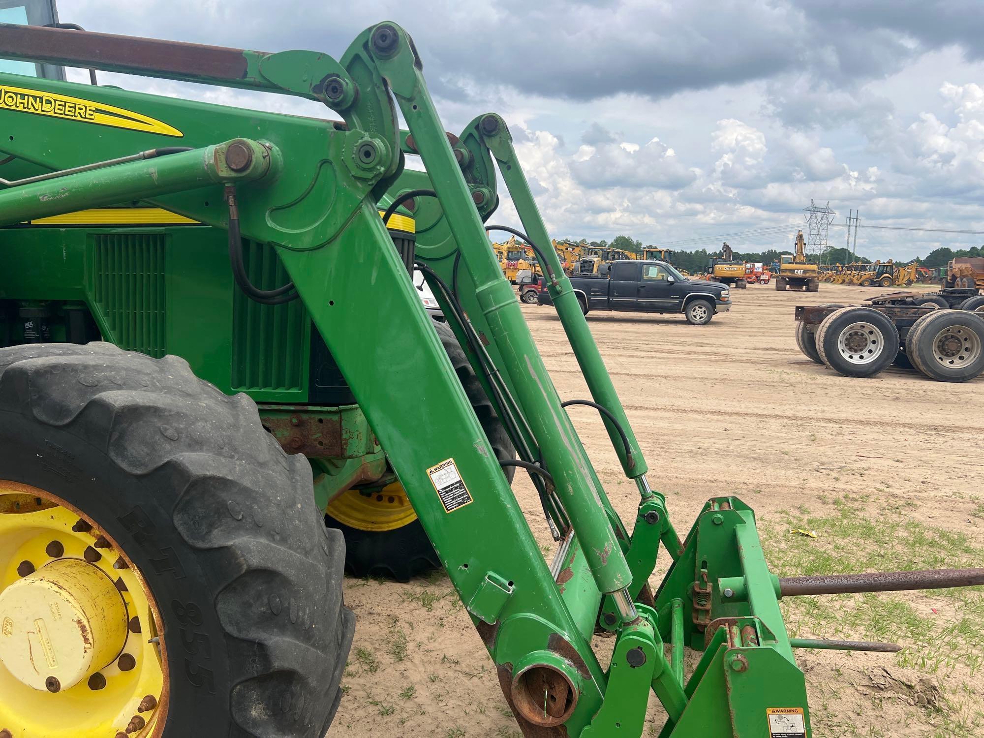 2000 JOHN DEERE 7510 TRACTOR