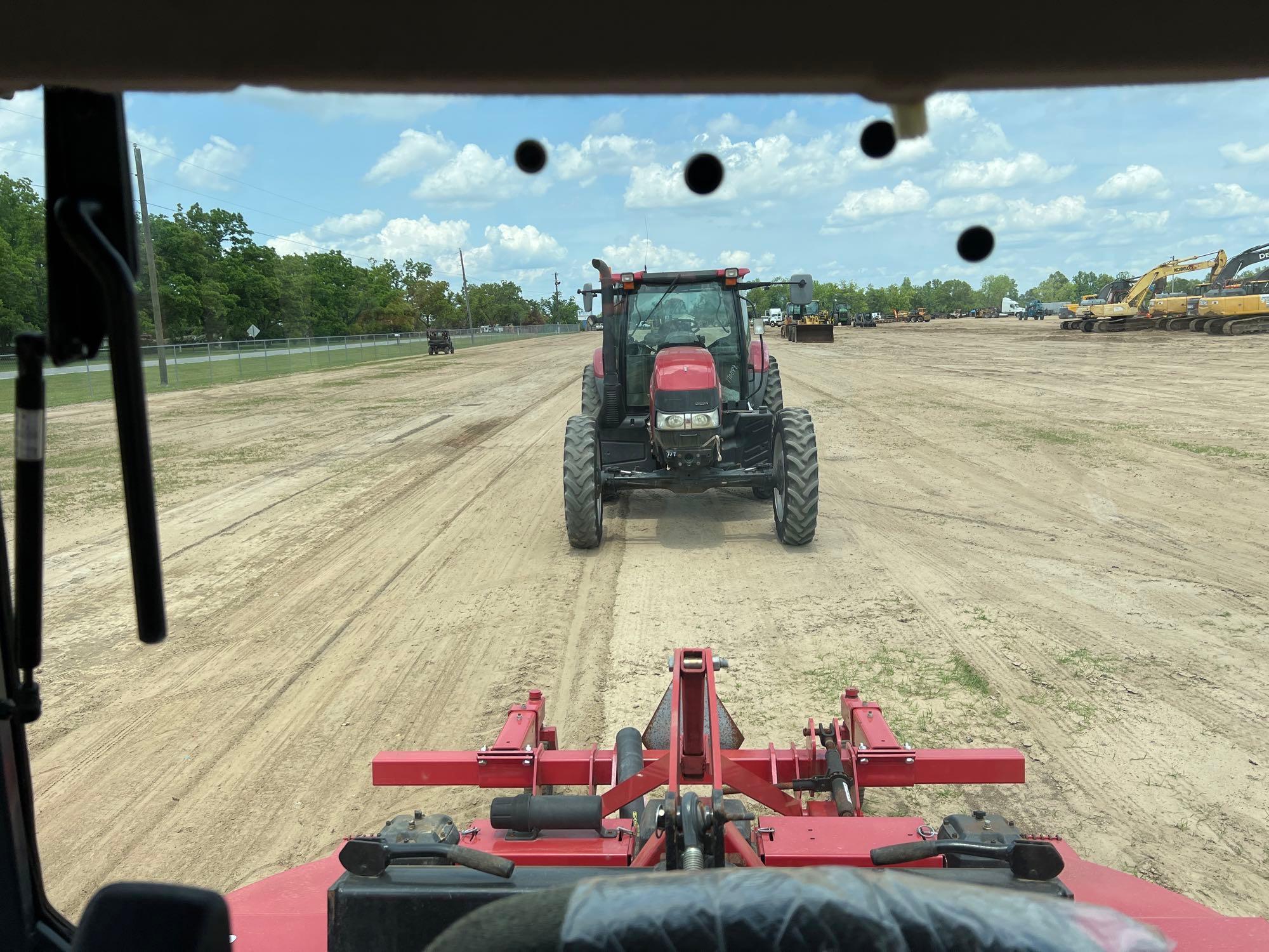 2015 KUBOTA M5-091 TRACTOR