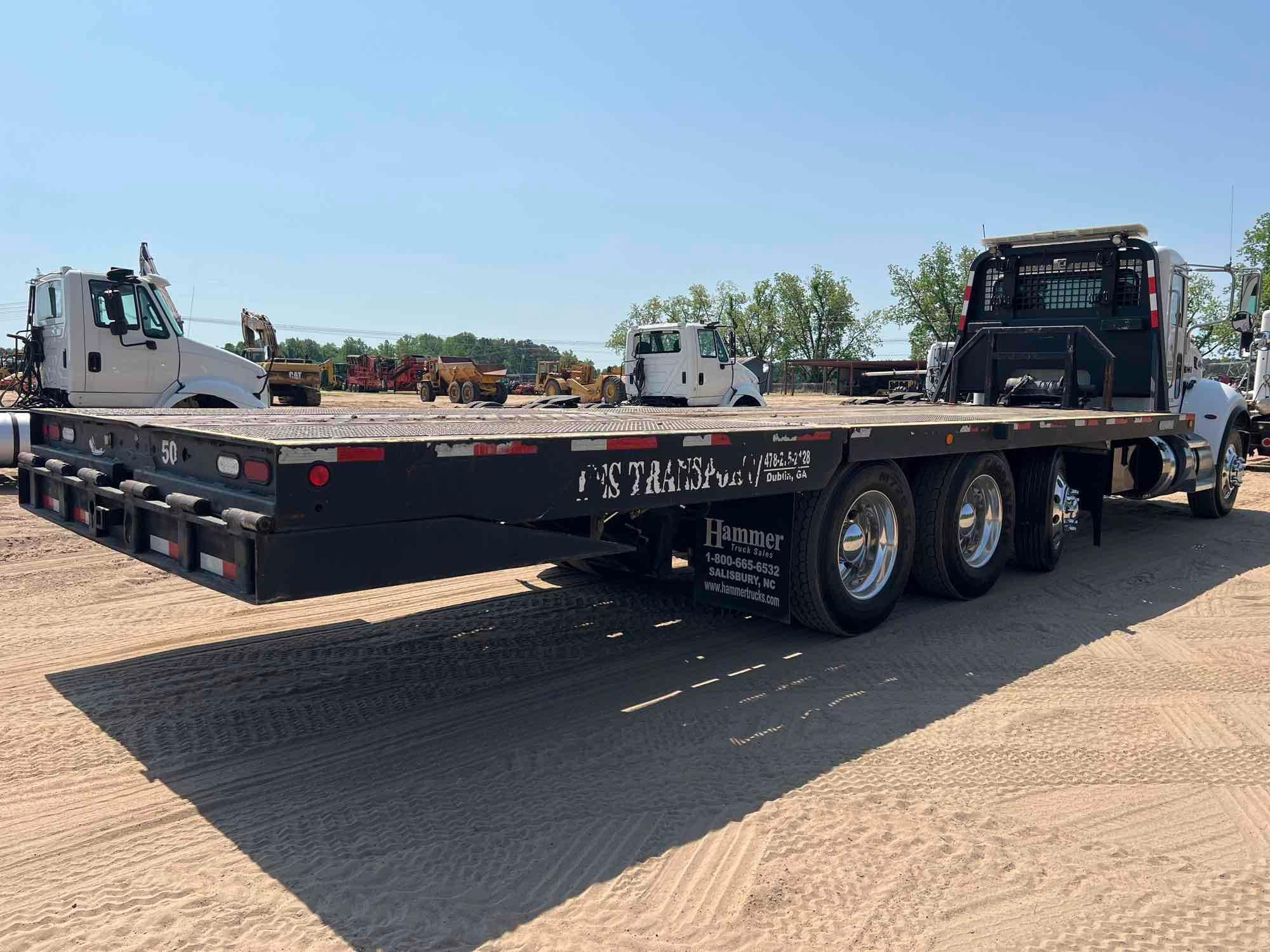 2014 PETERBILT 348 TRI AXLE DAY CAB