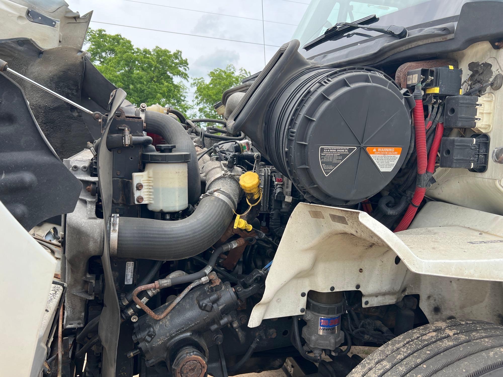 2016 INTERNATIONAL 8600 DAY CAB T/A ROAD TRACTOR