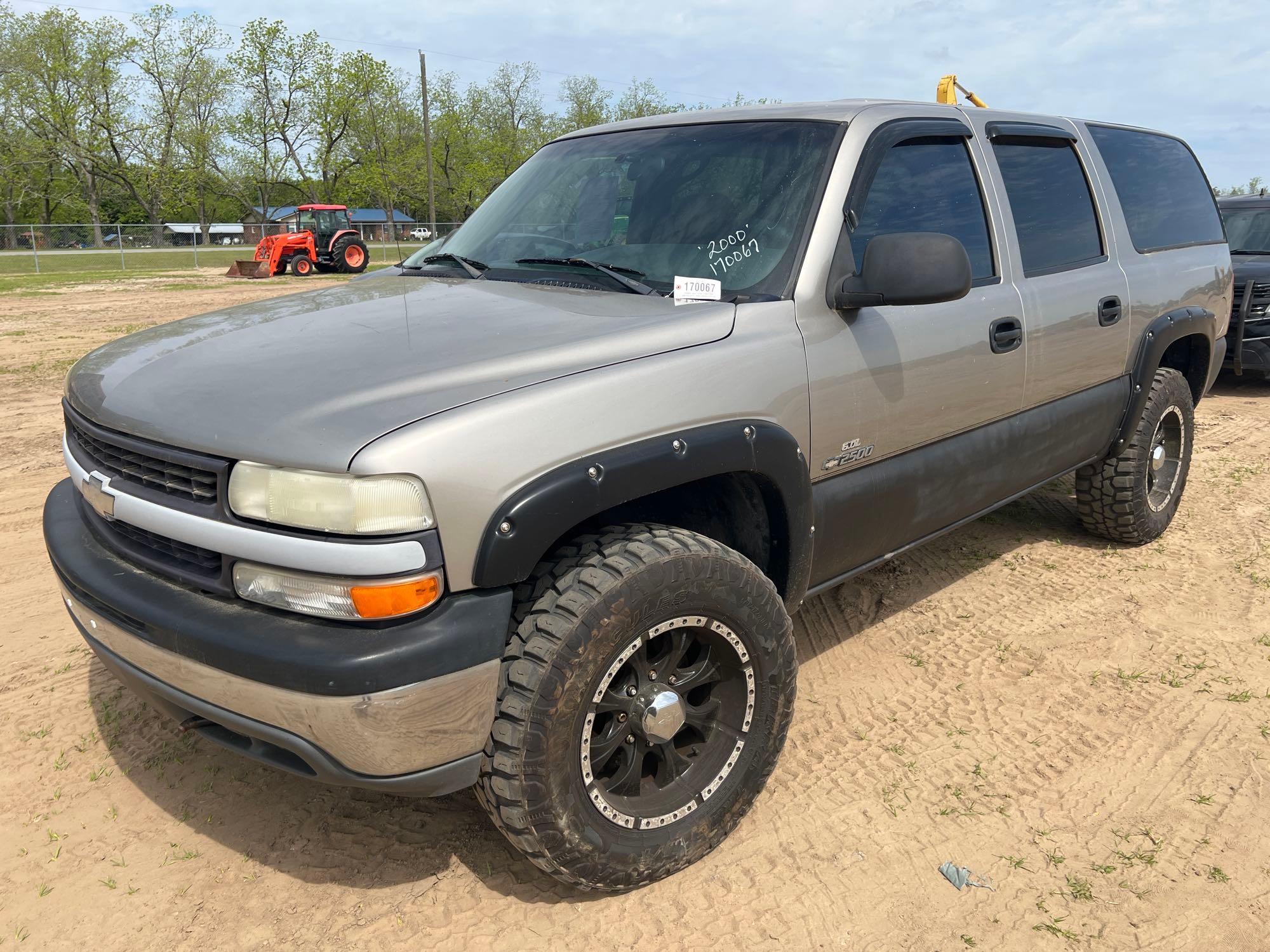 2000 CHEVROLET 2500 SUBURBAN