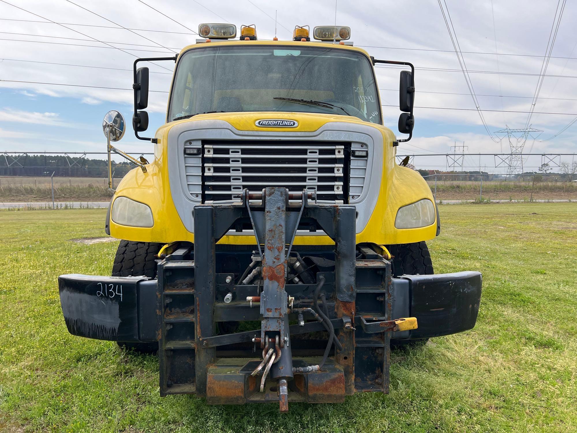 2011 FREIGHTLINER BUSINESS CLASS M2 T/A DUMP TRUCK