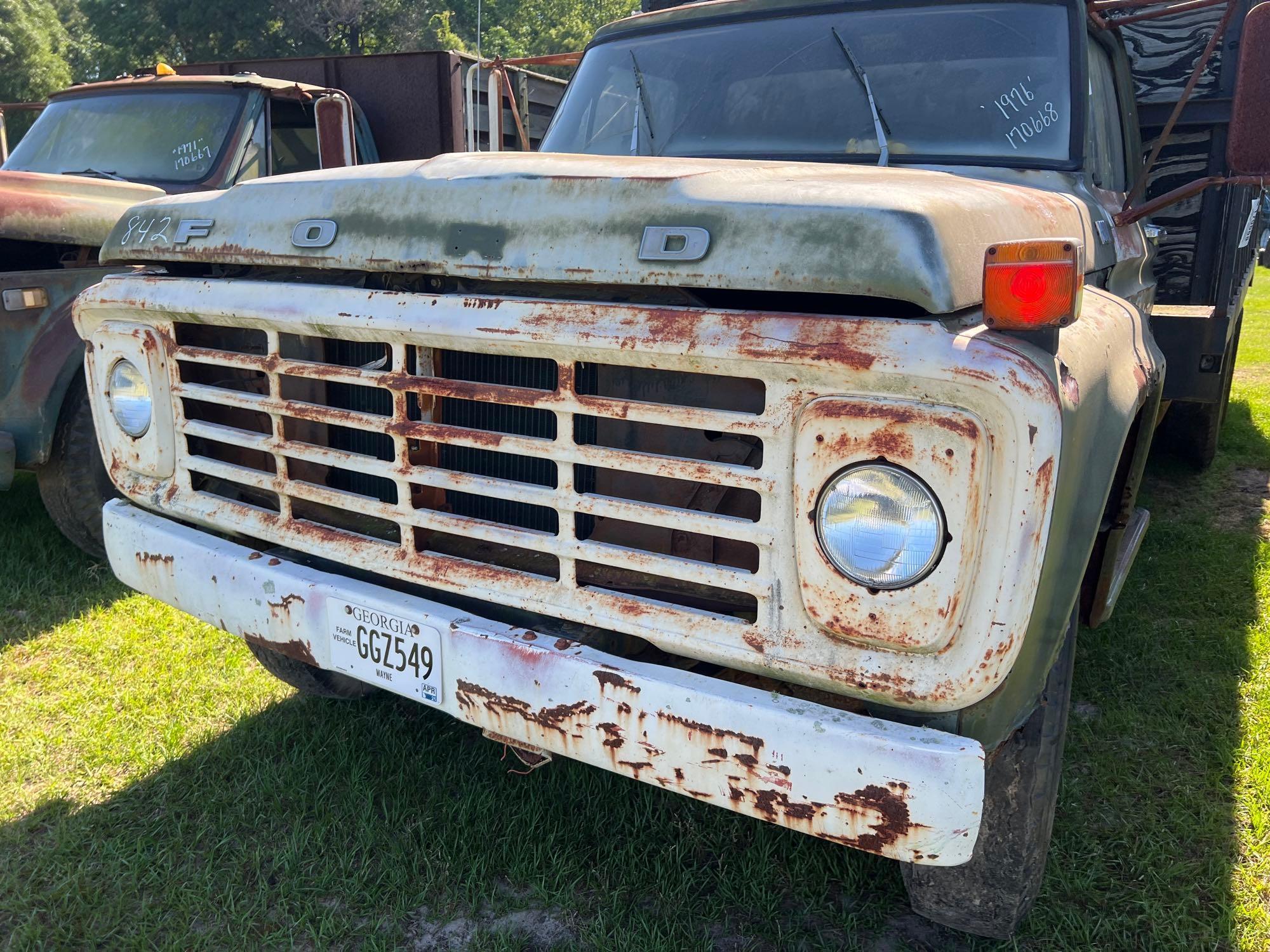 (INOP) 1976 FORD F600 T/A HYD DUMP FARM TRUCK