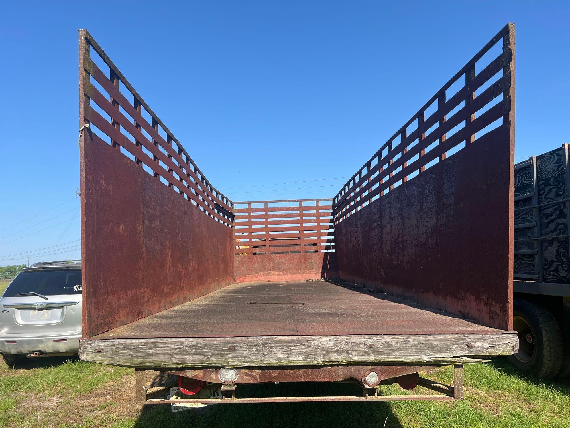 (INOP) 1973 DODGE S/A FARM TRUCK