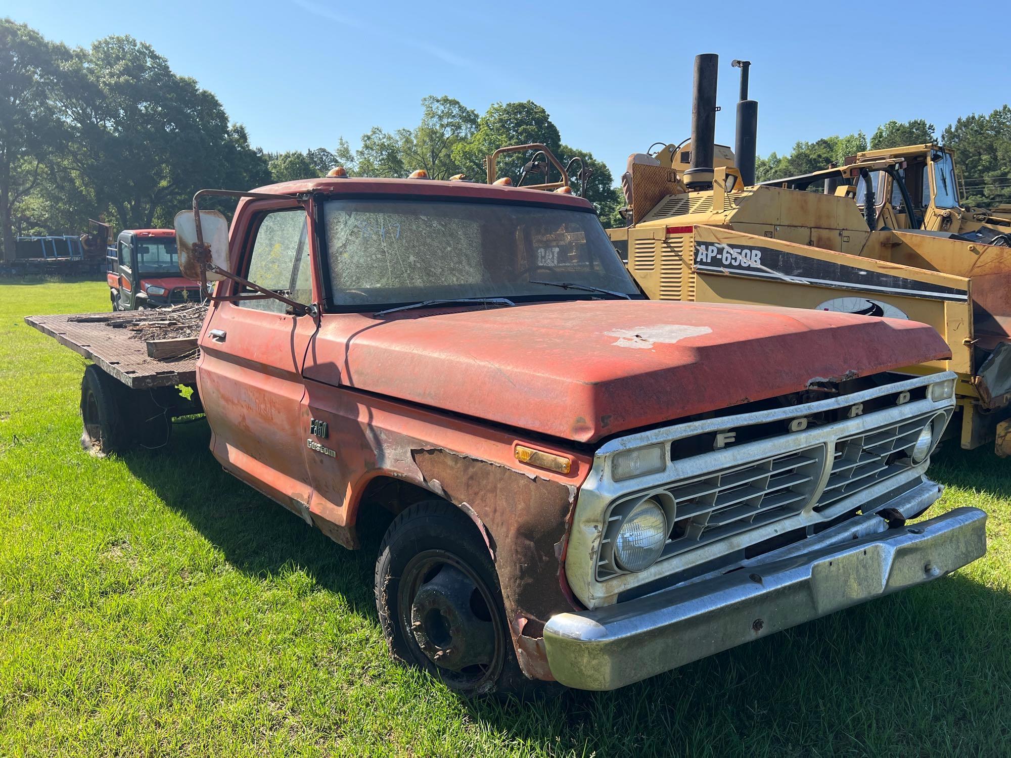 (INOP) 1973 FORD F-350 CUSTOM S/A FLATBED TRUCK