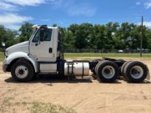 2017 INTERNATIONAL 8600 DAY CAB ROAD TRACTOR