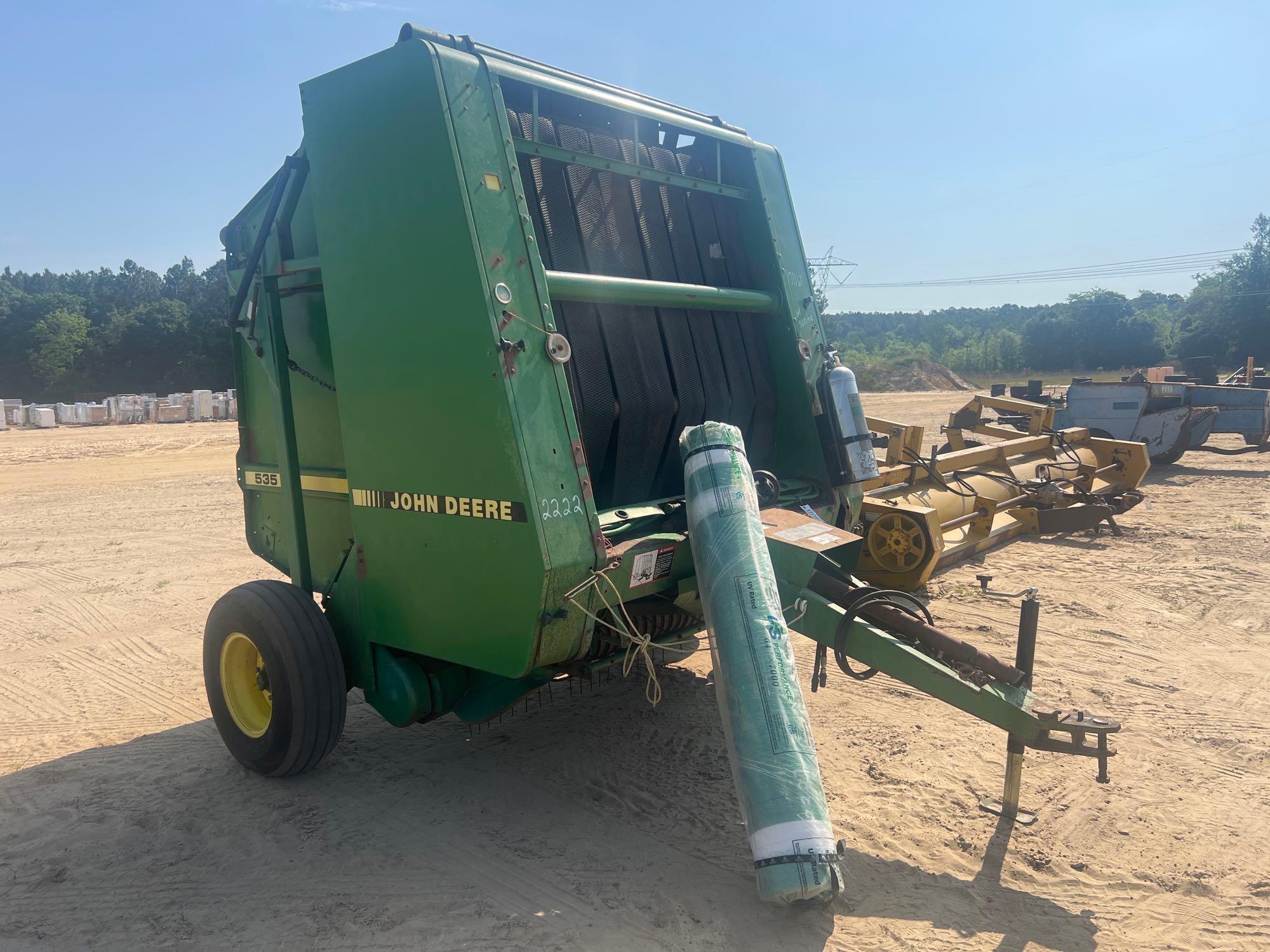 JOHN DEERE 535 ROUND HAY BALER