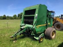 JOHN DEERE 568 HAY BALER