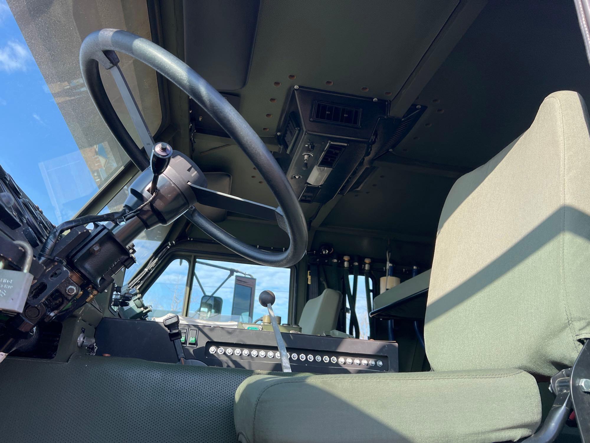 1993 OSHKOSH M1070 MILITARY TANK TRANSPORTER TRK