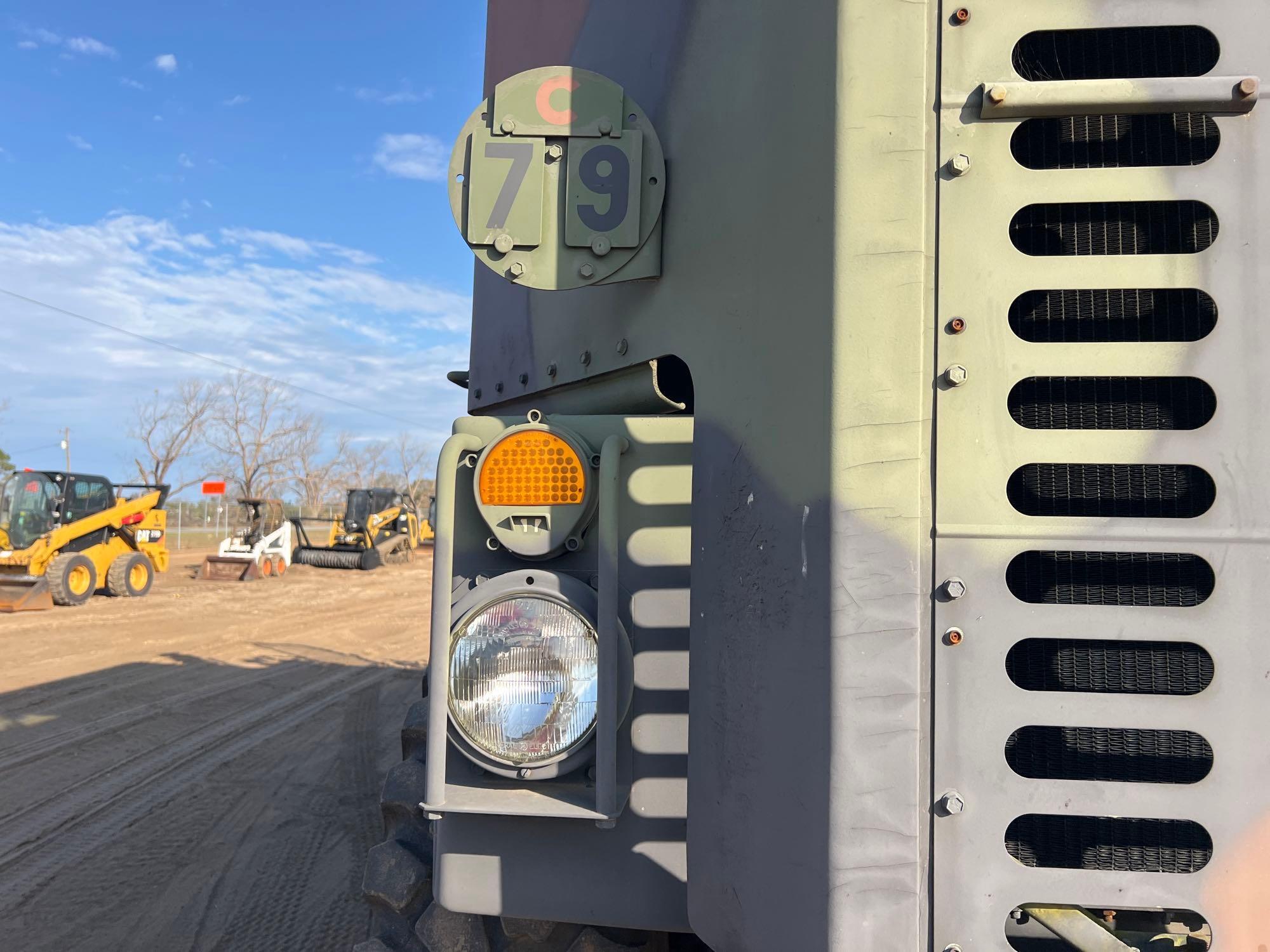 1993 OSHKOSH M1070 MILITARY TANK TRANSPORTER TRK