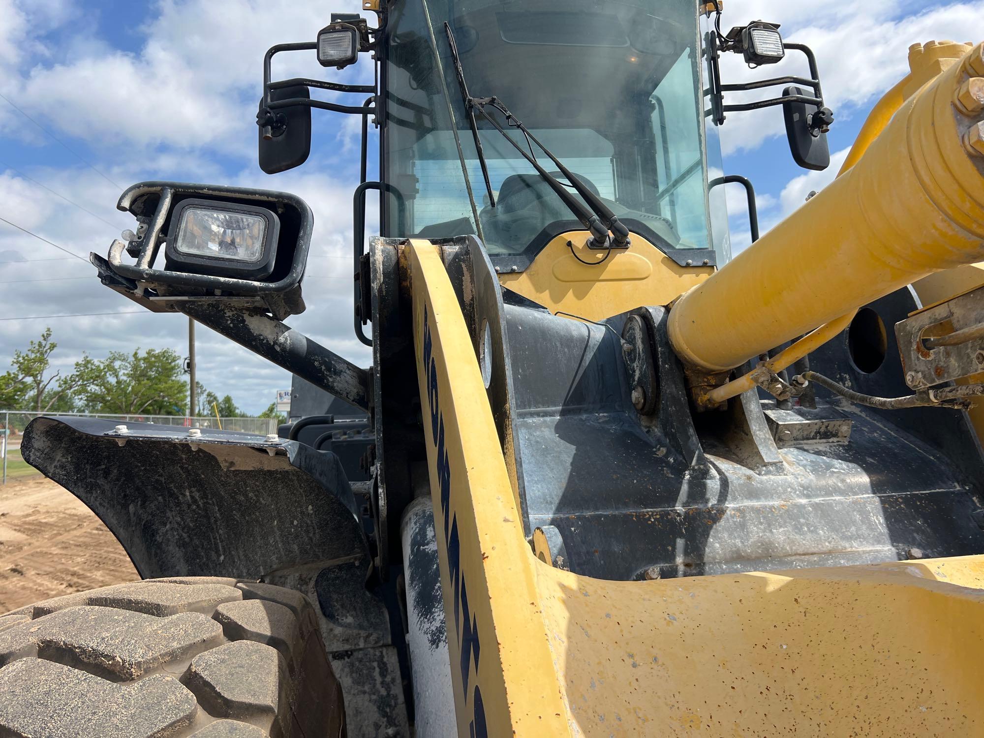 2020 KOMATSU WA320-8 WHEEL LOADER