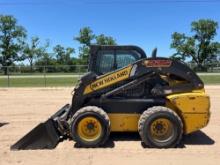 2013 NEW HOLLAND L225 WHEELED SKID STEER