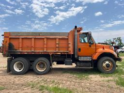 2004 INTERNATIONAL 7400 T/A DUMP TRUCK