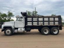 2001 MACK RD600 DUMP TRUCK