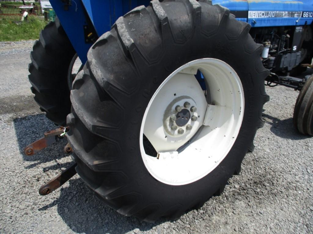 New Holland 6610 Tractor