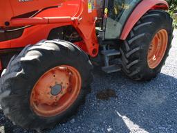 Kubota M 9540 Tractor w/LA1353 Loader