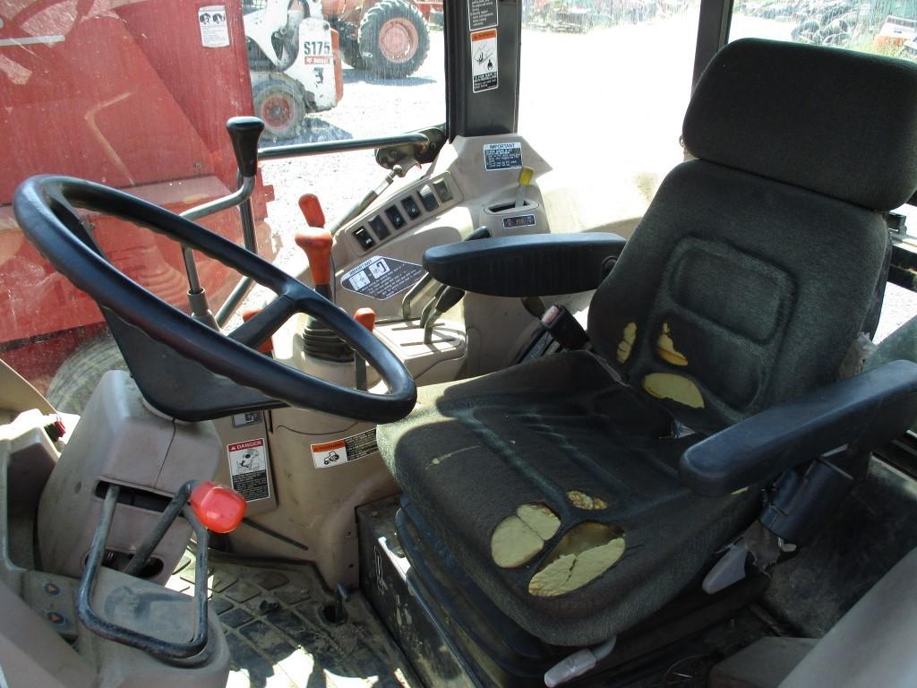 Kubota M 9540 Tractor w/LA1353 Loader
