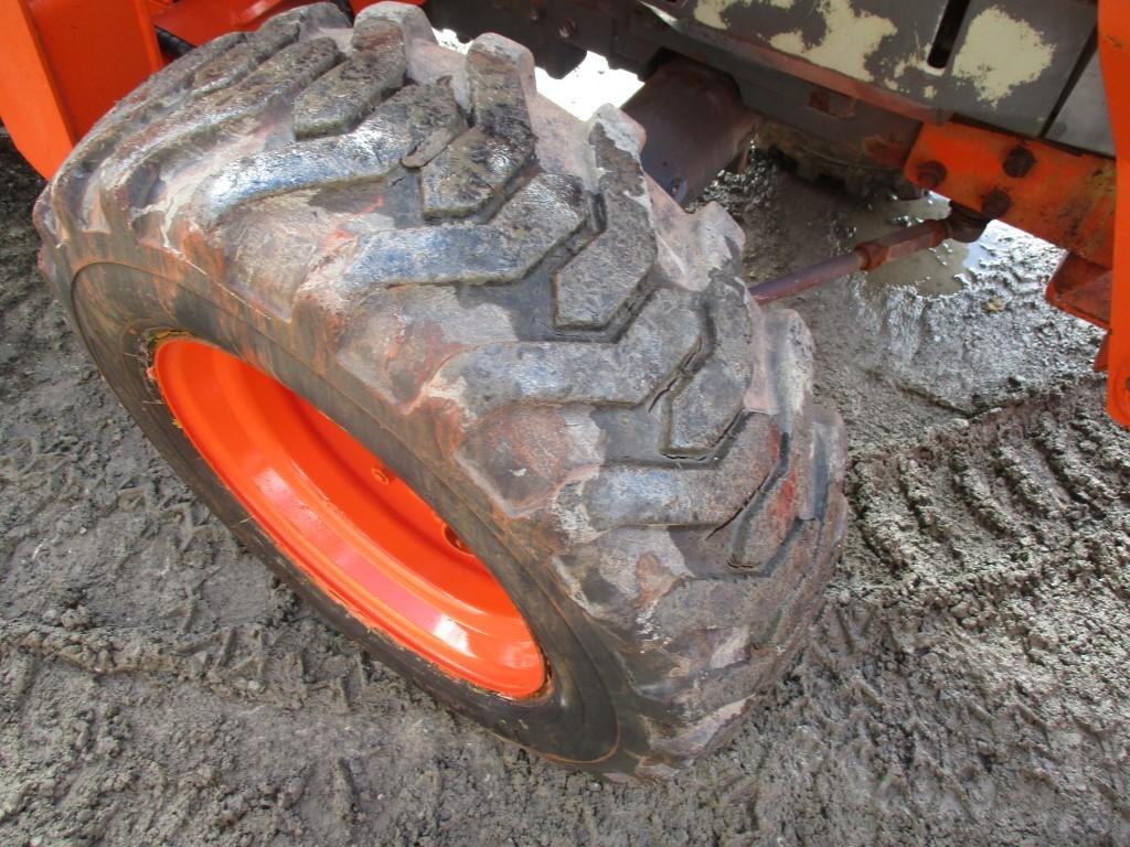 1999 Kubota L3300 Compact Tractor