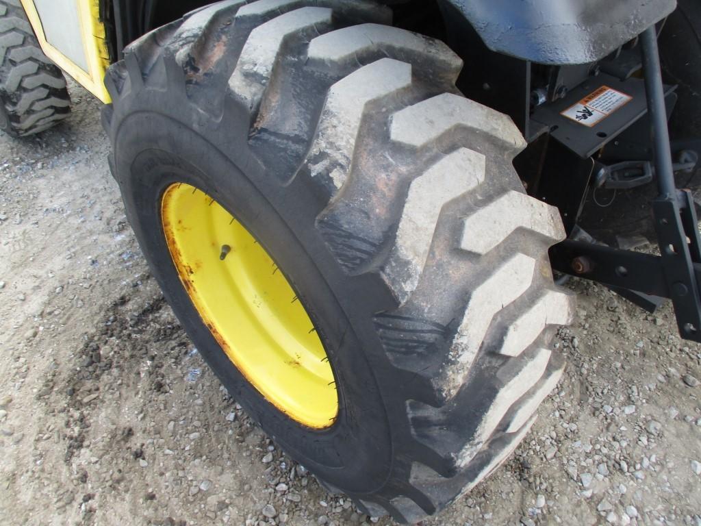 John Deere 2320 Tractor