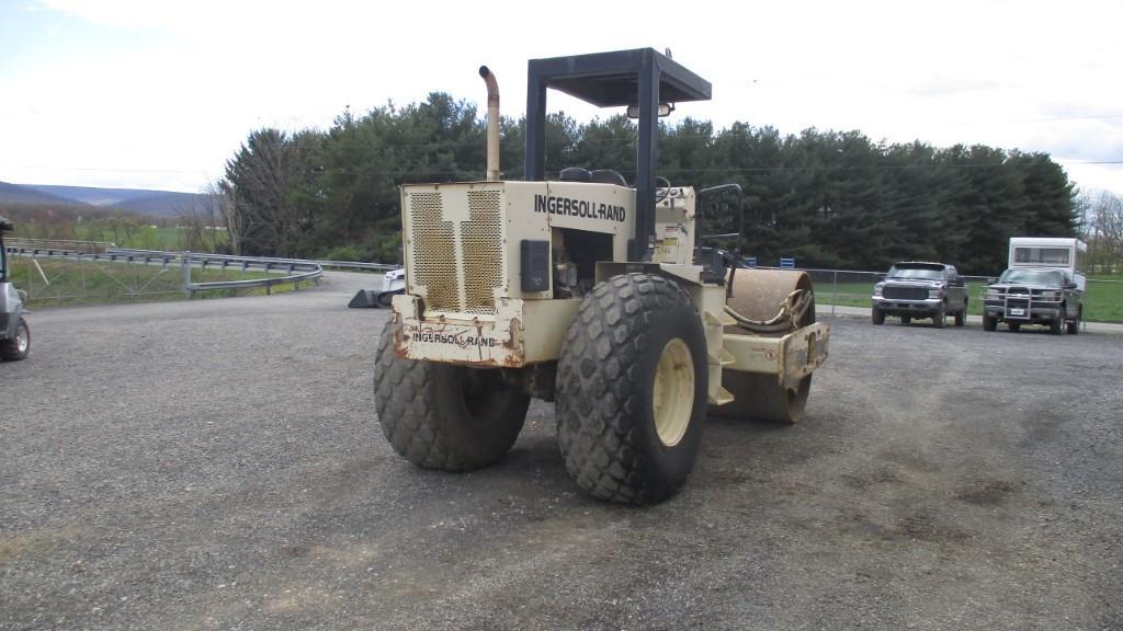 Ingersoll Rand SD-100D Articulating Roller