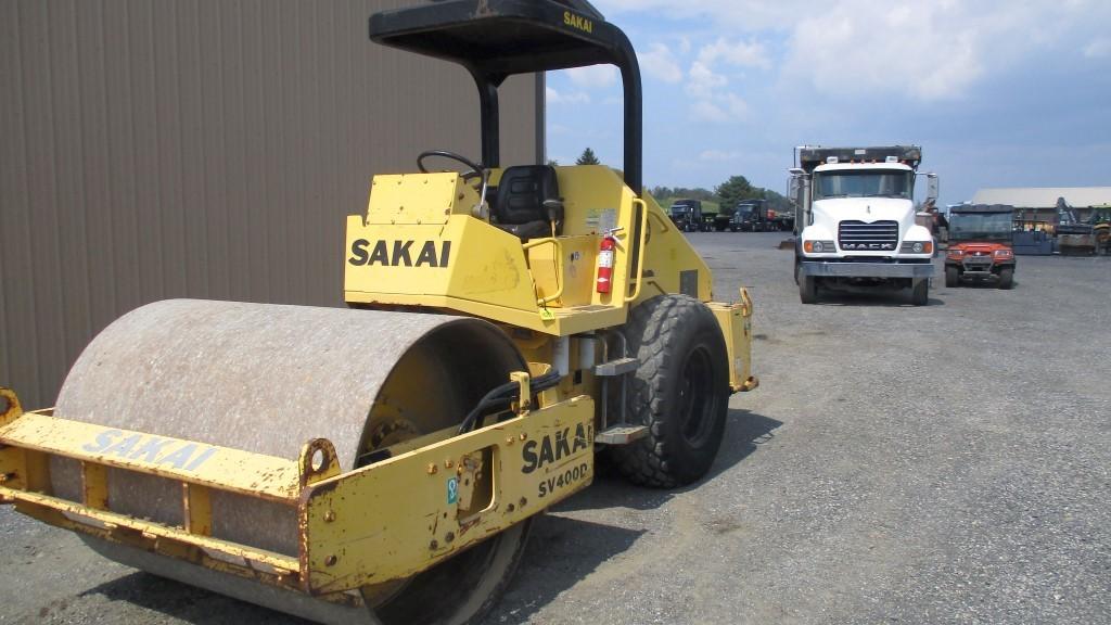 Sakai SV400 Dirt Roller