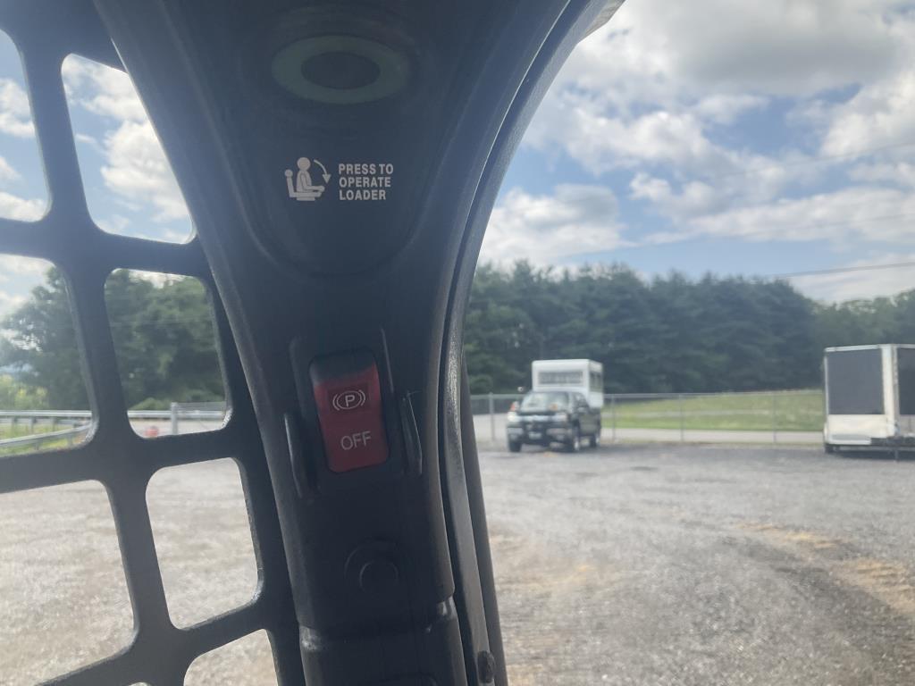 2013 Bobcat S590 Skid Steer
