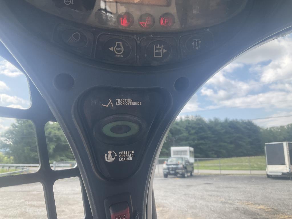 2013 Bobcat S590 Skid Steer