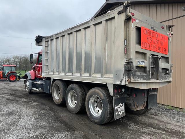 2017 Mack GU713 Dump Truck