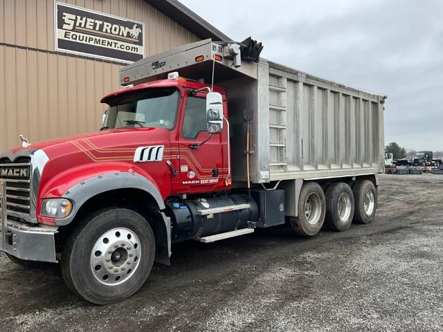 2017 Mack GU713 Dump Truck