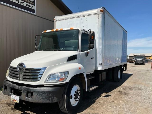 2006 Hino Morgan Box Truck