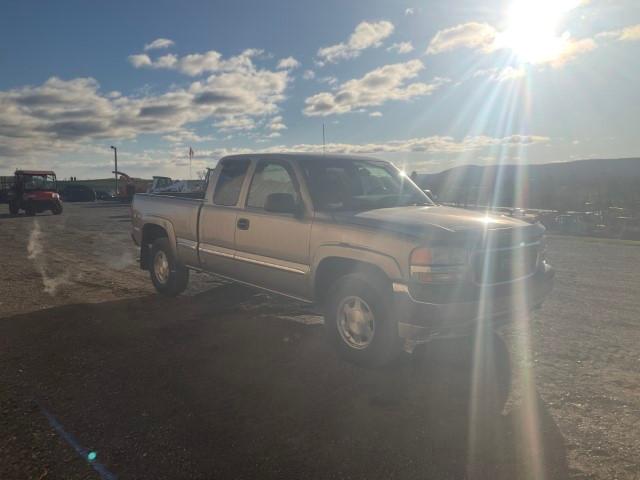 2000 GMC Sierra 1500 Pick Up Truck