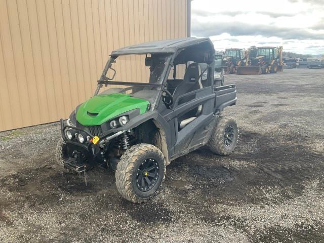 John Deere Gator RSX 850 UTV