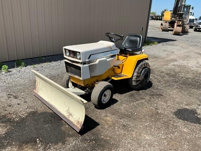 International Cub Cadet 1450 Garden Tractor