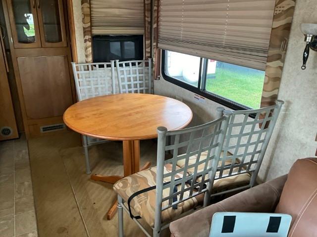 2004 Fleetwood Pace Arrow 37C Motorhome