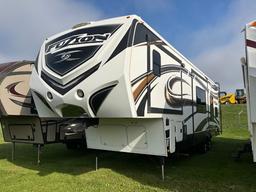 2013 Fuzion 5th Wheel Travel Trailer