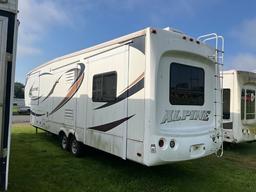 2011 Alpine 5th Wheel Travel Trailer