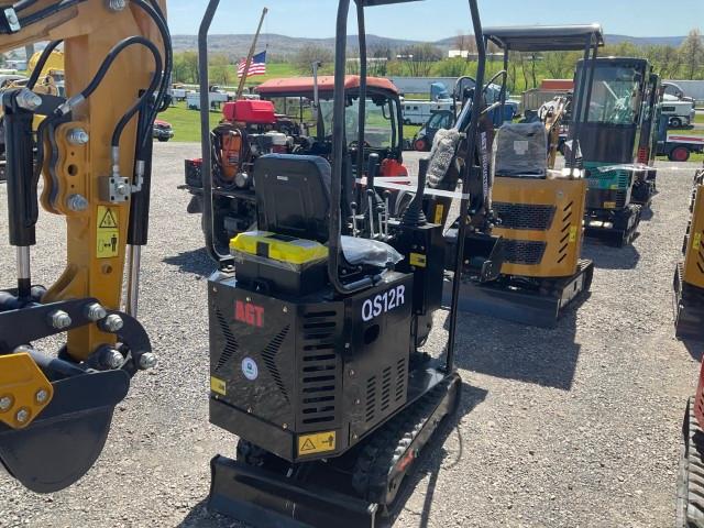 NEW 2024 AGROTK QH12R Mini Excavator (BLACK)