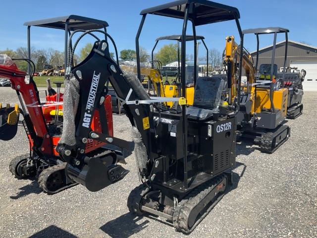 NEW 2024 AGROTK QH12R Mini Excavator (BLACK)