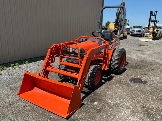 Kubota B7610 Compact Tractor