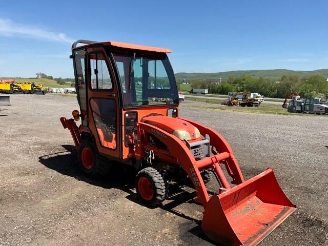 Kubota BX25 Loader Backhoe