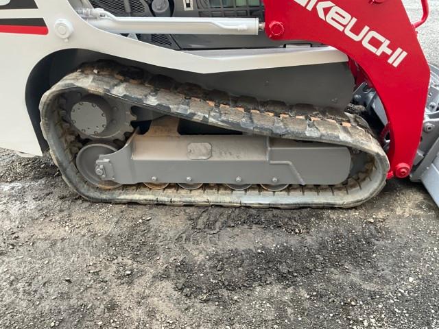 Takeuchi TL8 Compact Track Loader