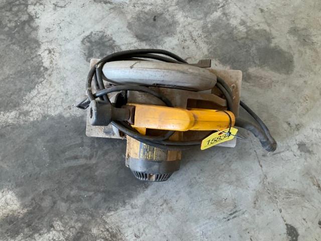 Dewalt 8 1/4" Circular Saw