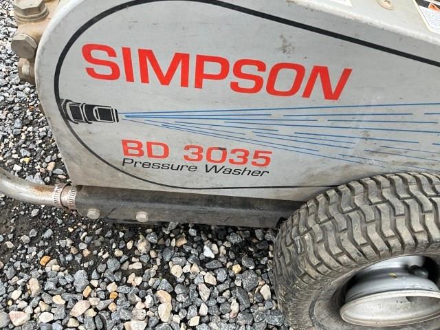 2001 Simpson Portable Pressure Washer