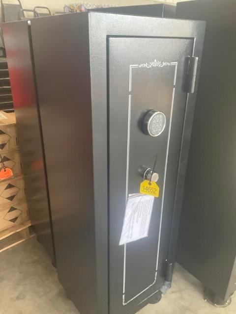 New 14 Gun Safe