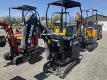 NEW 2024 AGROTK QH12R Mini Excavator (BLACK)