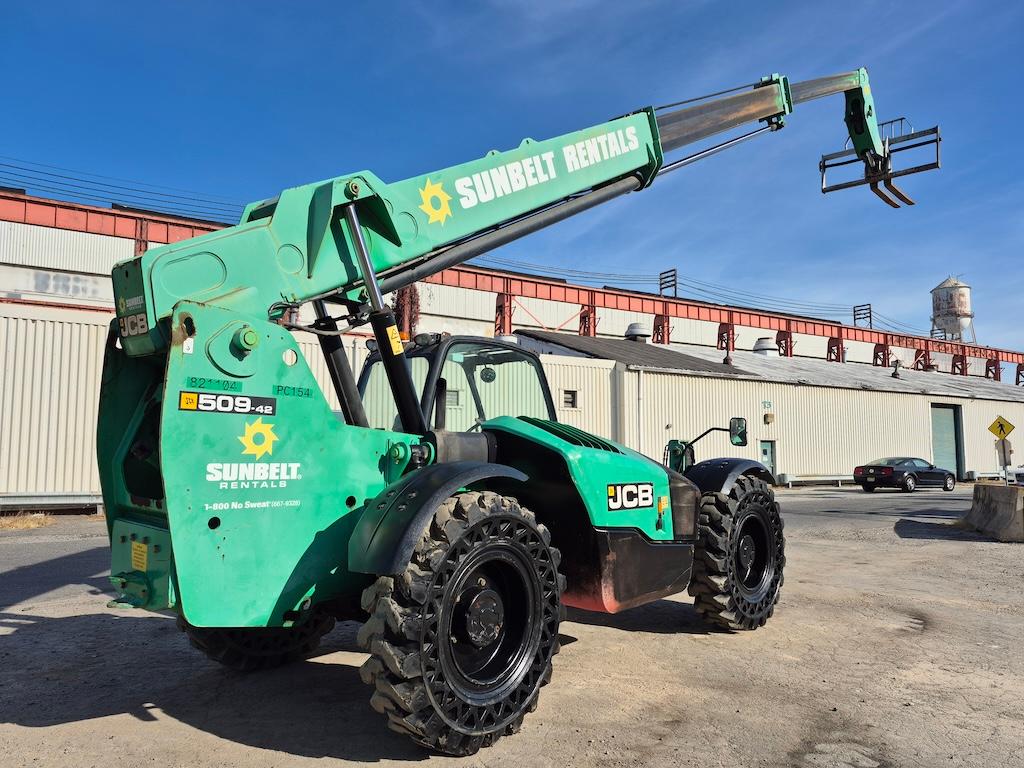 2016 JCB 509.42 9,000lb Telehandler
