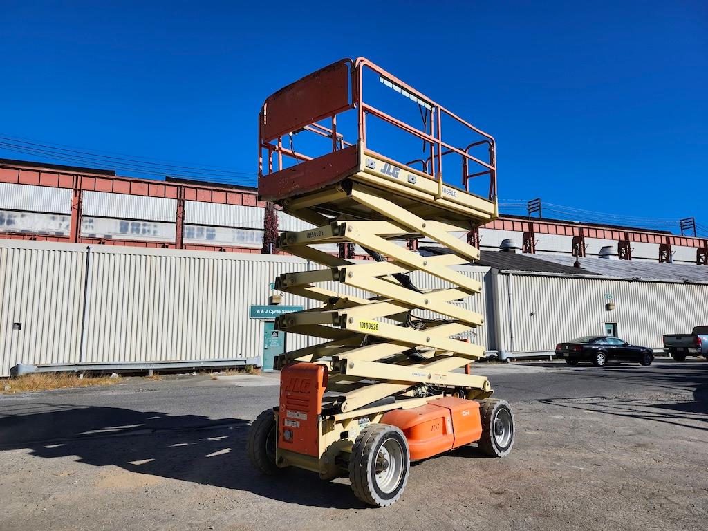 2013 JLG 4069E 40ft Scissor Lift