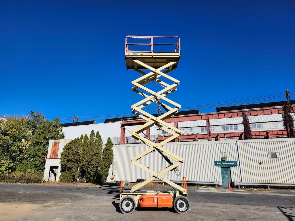 2013 JLG 4069E 40ft Scissor Lift